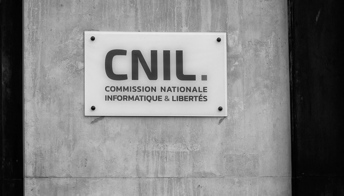 The CNIL was consulted regarding the new system intended to support administrative investigations by the French armed forces' counter-intelligence service.