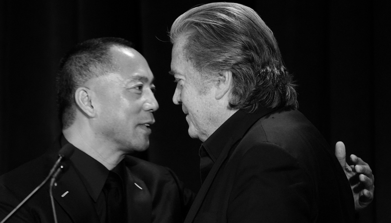 Chinese businessman Guo Wengui (left) and Steve Bannon in 2018 in New York.