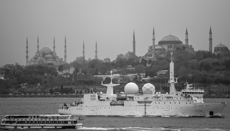 French intelligence warship Dupuy-de-Lôme sails through the Bosphorus in Istanbul, Turkey, on 10 April 2014.