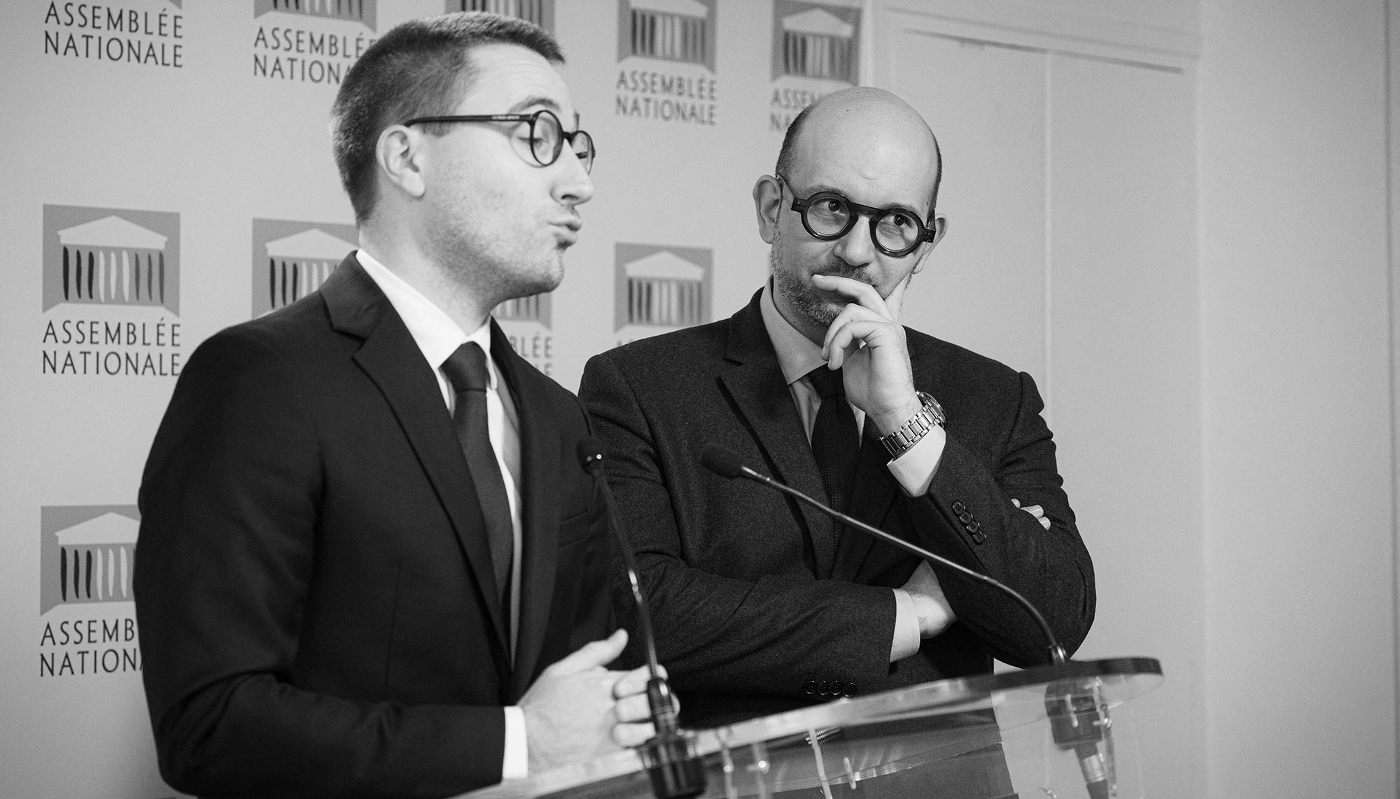 MPs Antoine Léaument and Ludovic Mendes presenting an information report on the effectiveness of policies to combat drug trafficking at the National Assembly in Paris on 18 February 2025.