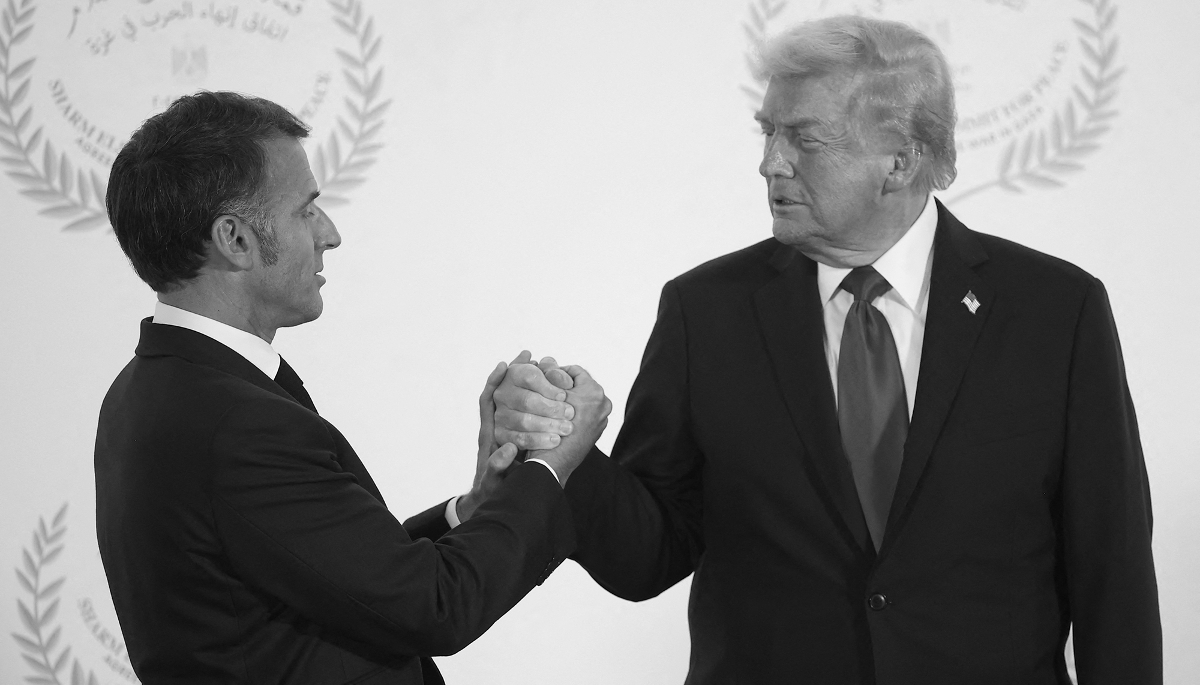 French President Emmanuel Macron and his US counterpart Donald Trump in Sharm el-Sheikh, Egypt, on 13 October 2025.