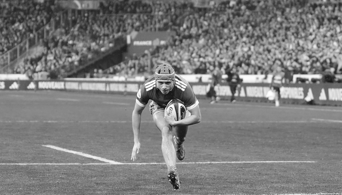 French rugby player Louis Bielle-Biarrey scores a try during the Guinness Men's Six Nations Championship match at the Stade de France near Paris, on 5 February 2026.